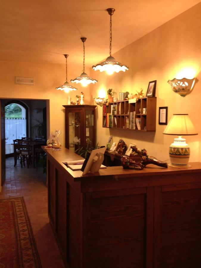 Bed and Breakfast Il Casale San Martino Норча Экстерьер фото