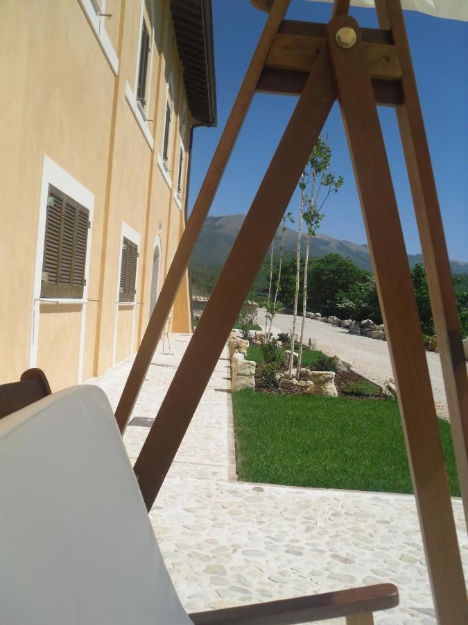 Bed and Breakfast Il Casale San Martino Норча Экстерьер фото